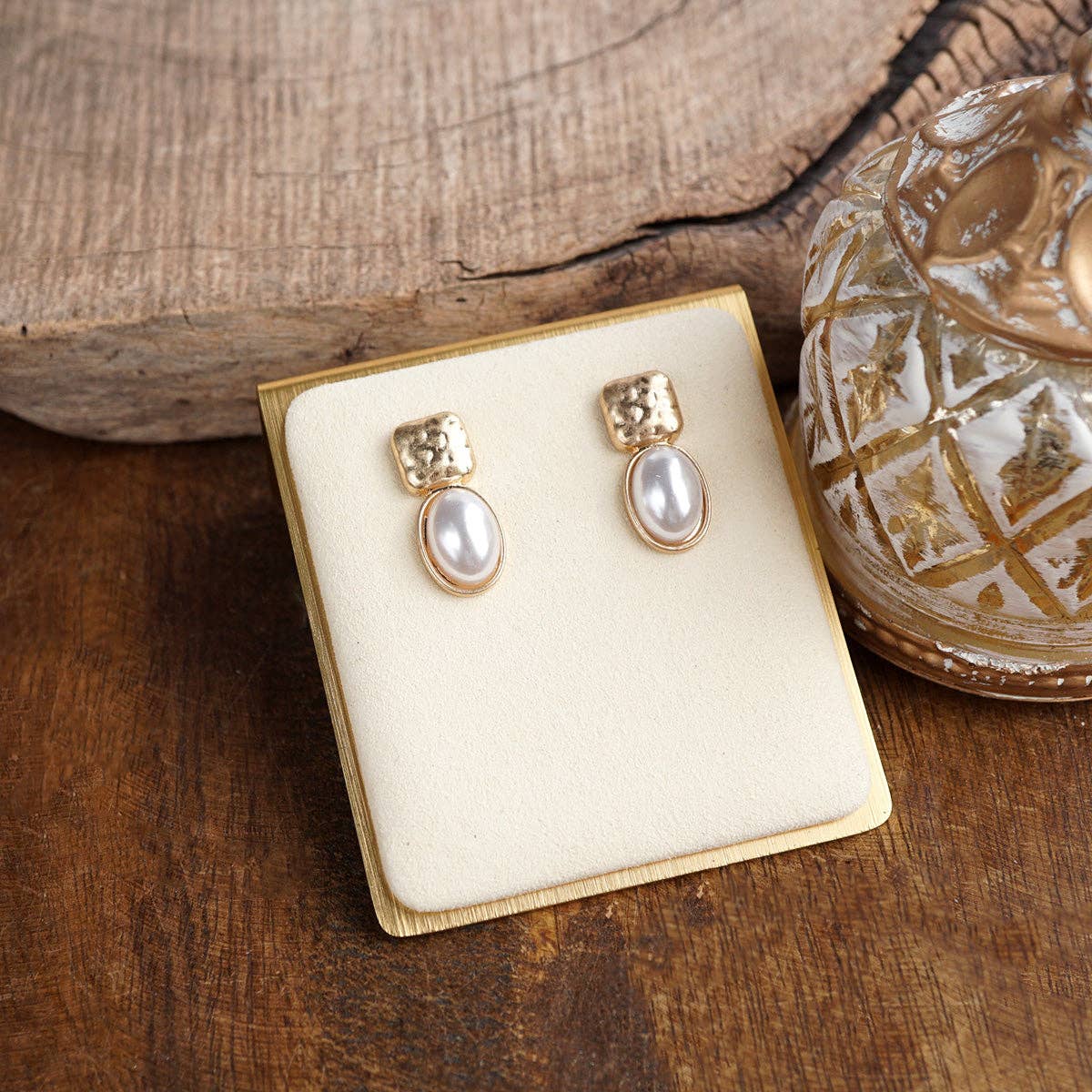 Quiet Gleam – Hammered Cabochon Stud Drop Earrings