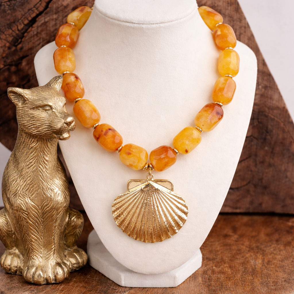 Golden Shoreline – Shell Pendant Beaded Necklace
