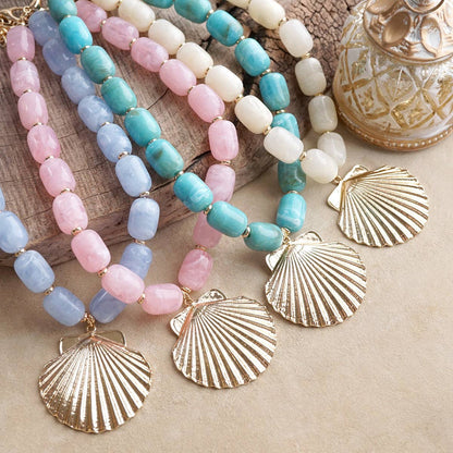 Golden Shoreline – Shell Pendant Beaded Necklace