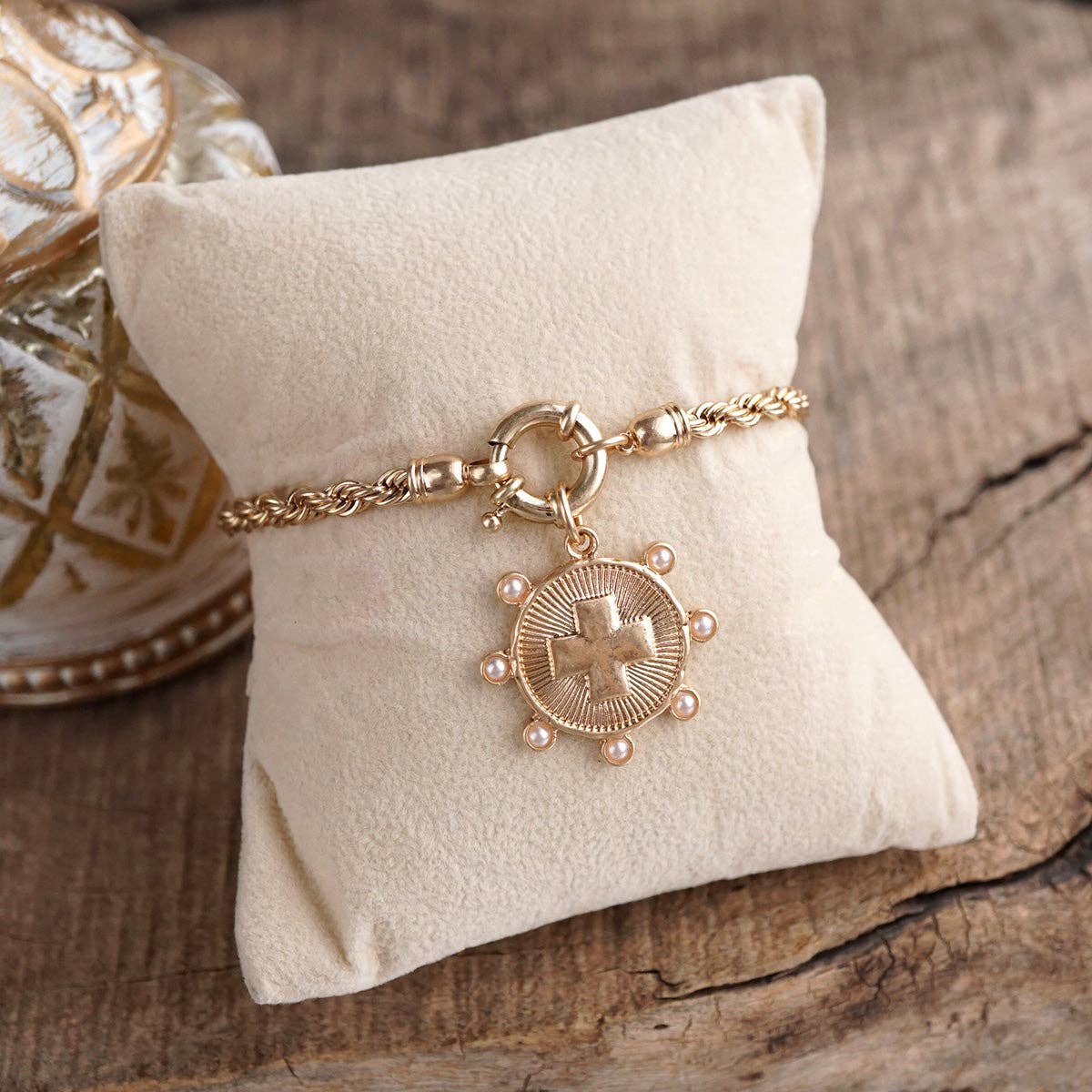 Sunlit Devotion – Cross Pendant Necklace with Pearl or Turquoise Accents