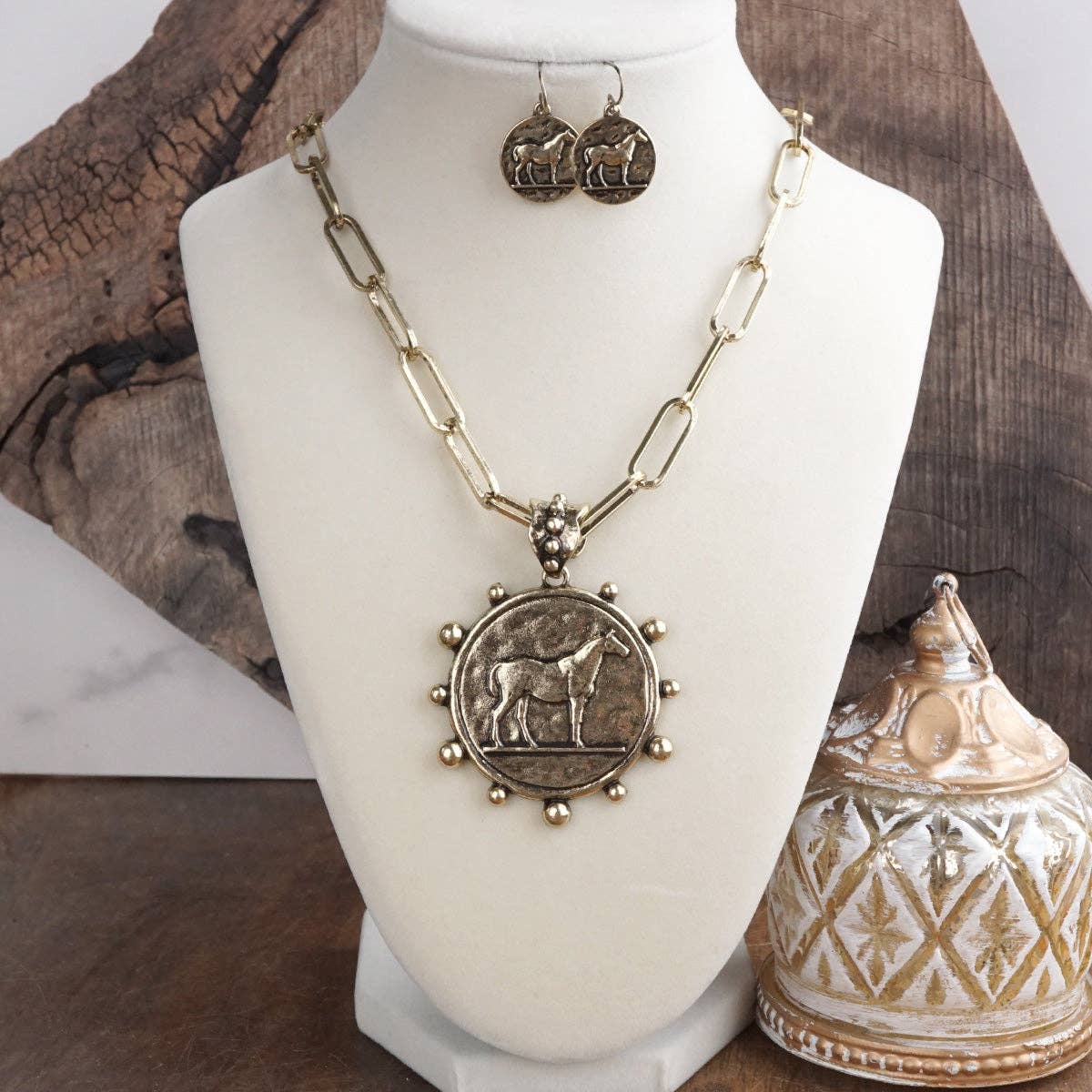 Equestrian Western Horse Coin Statement Necklace Set – Worn Gold Tone